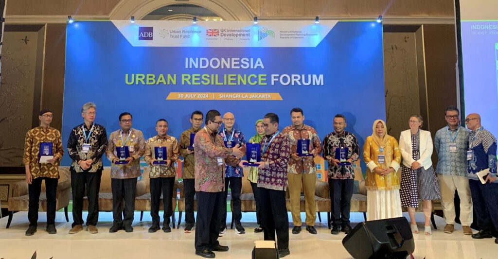 Three CRIC Pilot Cities Win Honours as ‘Urban Resilience Champions’